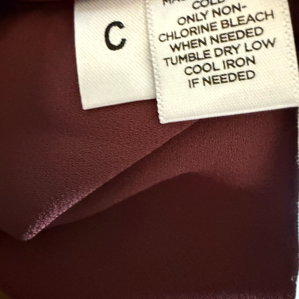 LOFT Women's Burgundy Button-Up Top - Picture 3 of 4